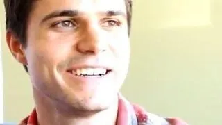 Cum se vad barbatii - Parodie (Video)