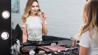 3 sfaturi de baza care te vor ajuta sa iti asortezi machiajul cu outfit-ul