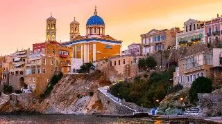 3 motive pentru care sa vizitezi insula Syros