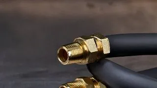 Nu prea le ai cu domeniul tehnic? Afla ce este si la ce poate fi folosit un adaptor pentru furtun