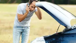 Ce sa faci atunci cand ti s-a oprit masina in drum