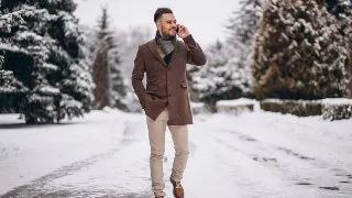 Stilul masculin intre office si weekend: Cum sa iti construiesti o garderoba versatila