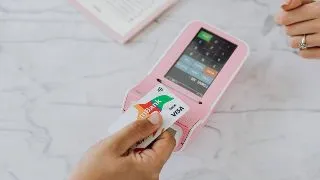 Cum compari ofertele de credite online inainte de a lua o decizie financiara