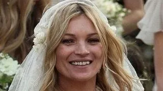 Kate Moss si-a facut nunta dupa traditiile tiganesti