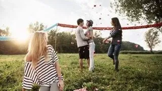 Invata cum sa te descurci cu prietenele ei