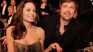 Angelina Jolie a nascut un baietel si o fetita