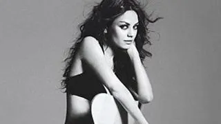 Mila Kunis, pictorial sexy in GQ