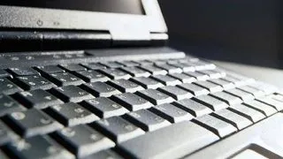 Cum sa-ti cureti eficient laptopul