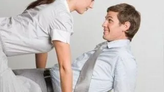 Femeile recunosc ca flirteaza ca sa obtina ce vor