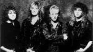 Def Leppard se intorc cu un album de cover-uri