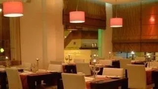 Sase luni de asteptare pentru o cina