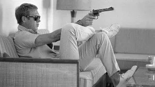 Imprumuta din look-ul clasic al lui Steve McQueen