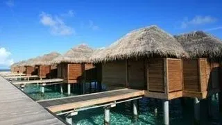 GALERIE FOTO - Destinatii inedite: hoteluri deasupra apelor