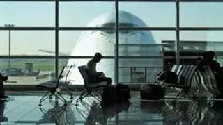 Calatoria cu masina sau cu avionul? Factori pe care sa-i iei in consideratie