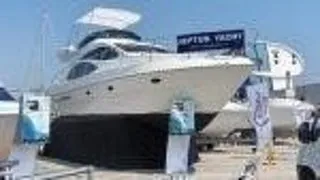 Expozitie de yachturi in Portul Tomis din Constanta
