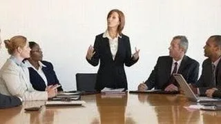 Fa-te indispensabil la munca