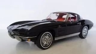 Chevrolet Corvette 1963  vs. Chevrolet Corvette 2011