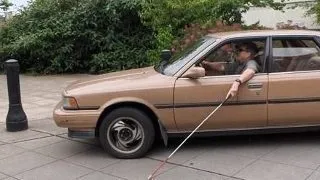 Liber la permise auto pentru orbi si surzi