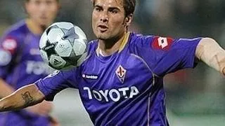 Mutu ramane la Fiorentina