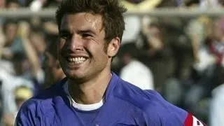 Adrian Mutu a semnat din nou cu Fiorentina