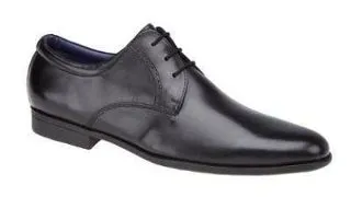 Cum asortezi pantofii la costum