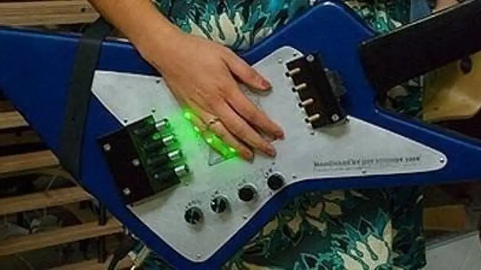 4/4488